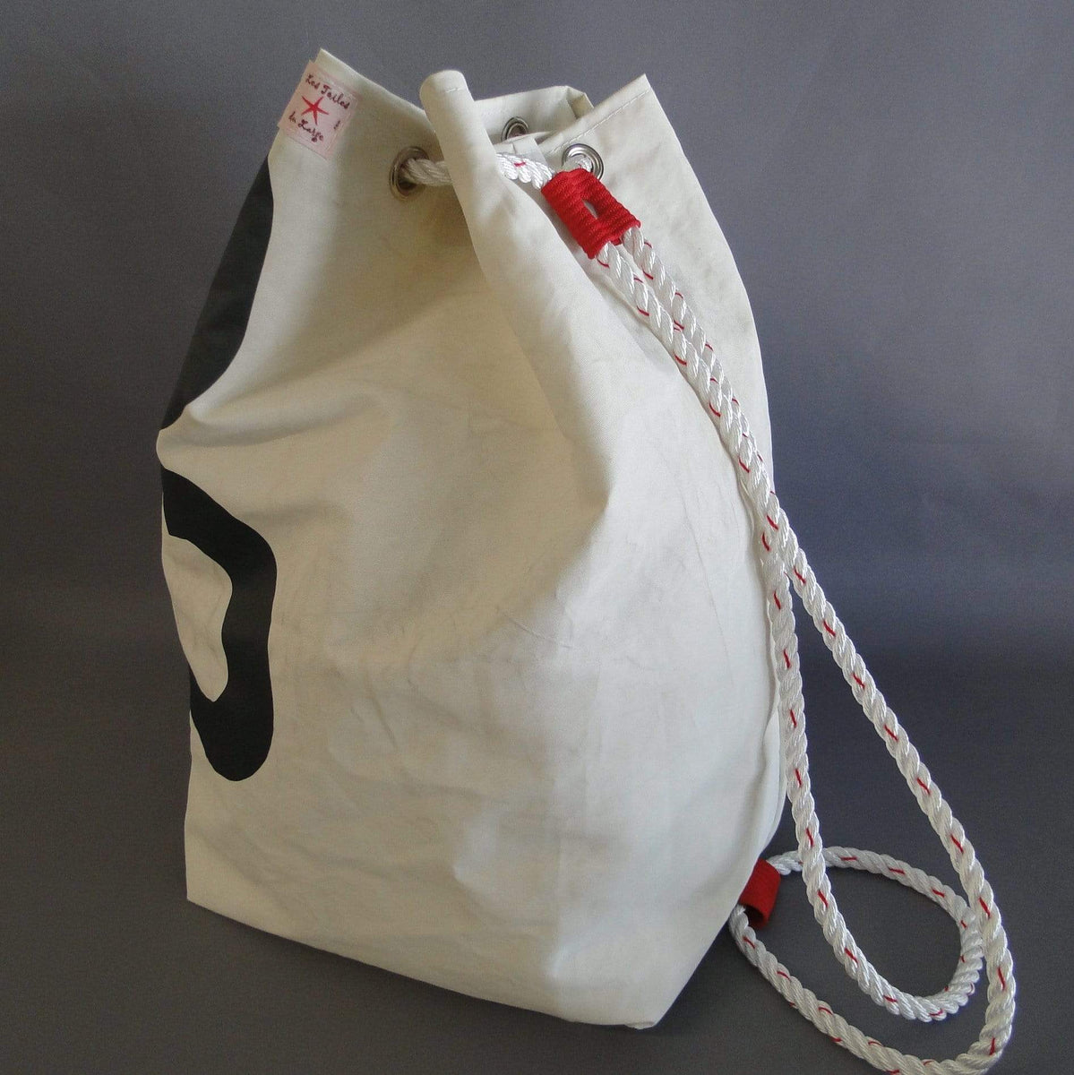 sac marin baluchon en voile de bateau recyclée – lestoilesdularge